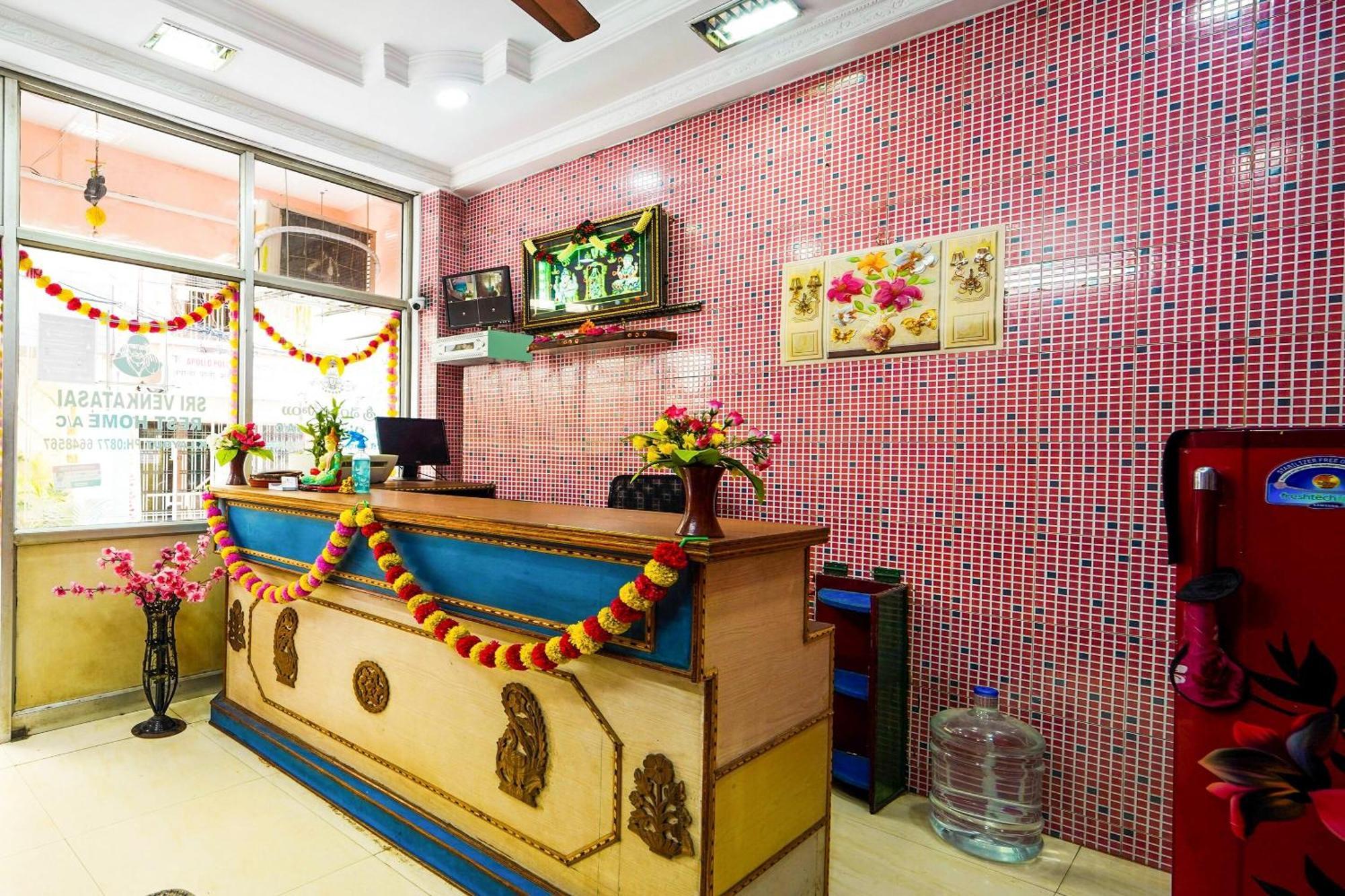 Hotel SPOT ON 84555 Venkata Sai Residency Tirupati Exterior foto